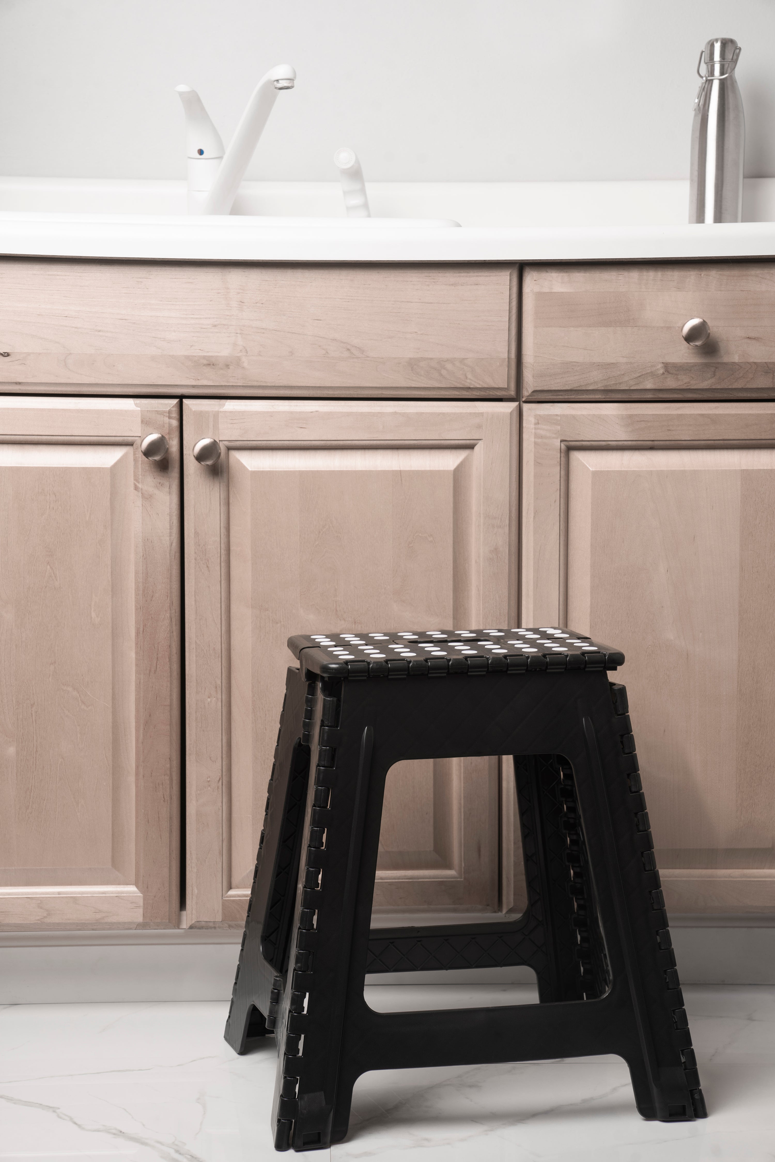 18 folding step discount stool